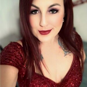 Meet your Posher, Posh